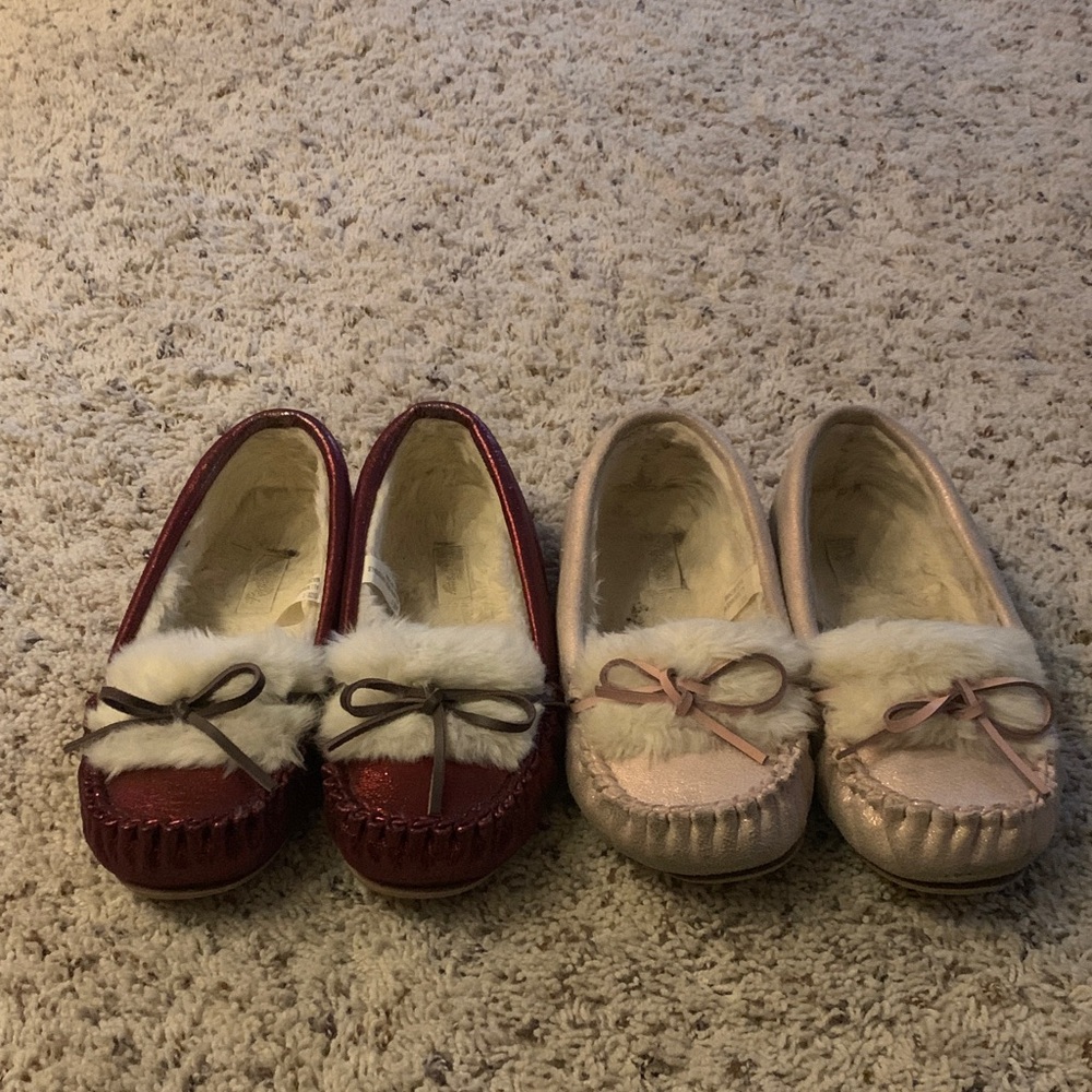 Stylish Womens Moccasins with Faux Fur Trim